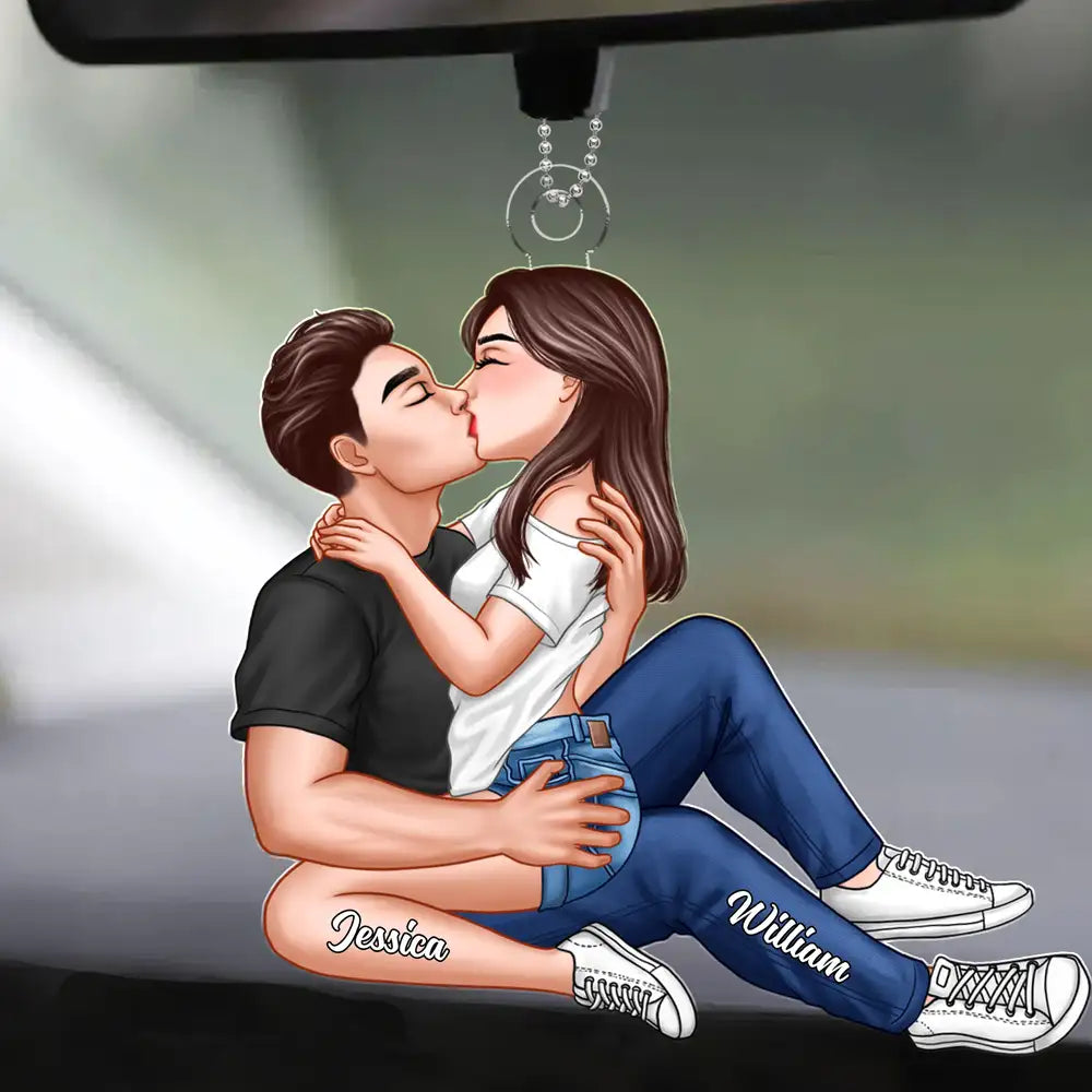 “Adorable Couple Keychain – Custom Acrylic Kissing Couple, Romantic Gift for Boyfriend & Girlfriend”
