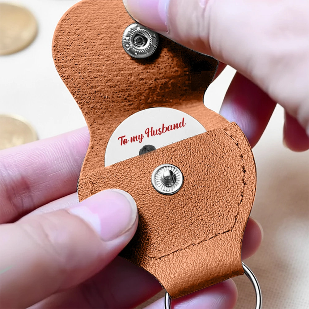 Personalized Pocket Hug Token for Husband, Custom Couple Hug Illustration, Everyday Keepsake, Unique Romantic Gift