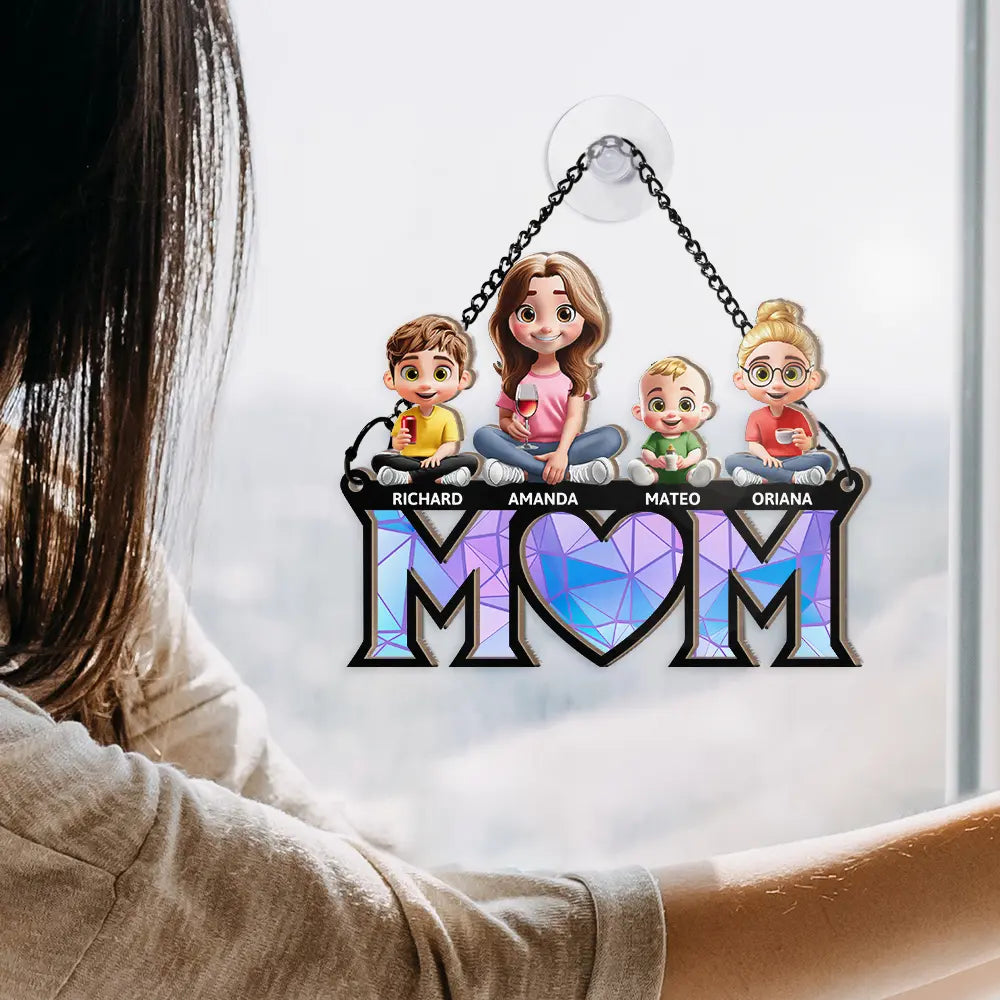 Personalized MOM Ornament with Family Figures β Custom Wood and Acrylic Layered Keepsake Gift