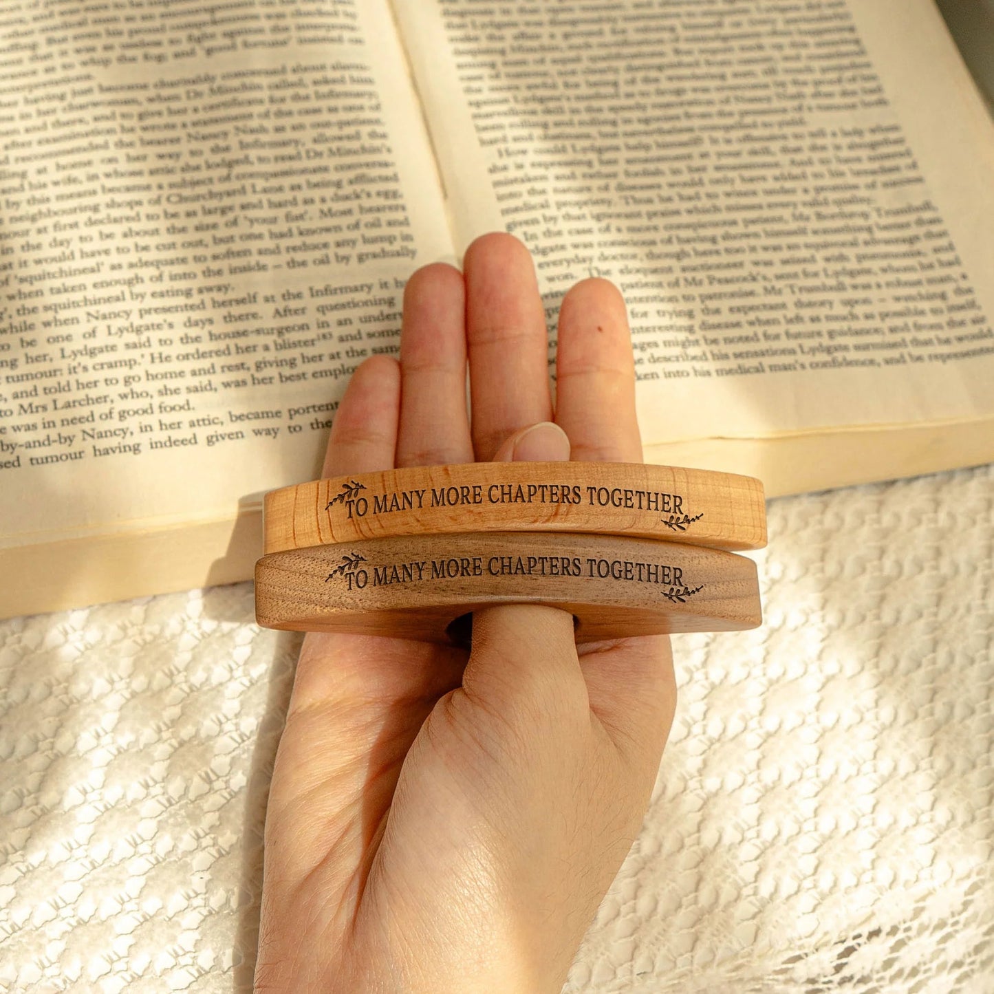 Wooden Book Page Holder Creative Reading Tool Compact and Portable Perfect Gift for Book Lover