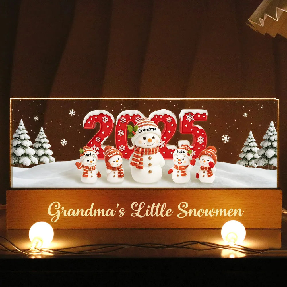 LED Light Plaque - Personalized Snowman Family for Grandma, cozy night light for Christmas, a unique heartfelt gift