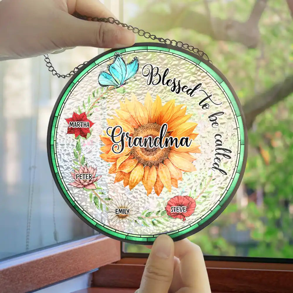 Custom Sunflower Suncatcher Ornament – Personalized Mom or Grandma Gift with Grandkids' Names & Flowers