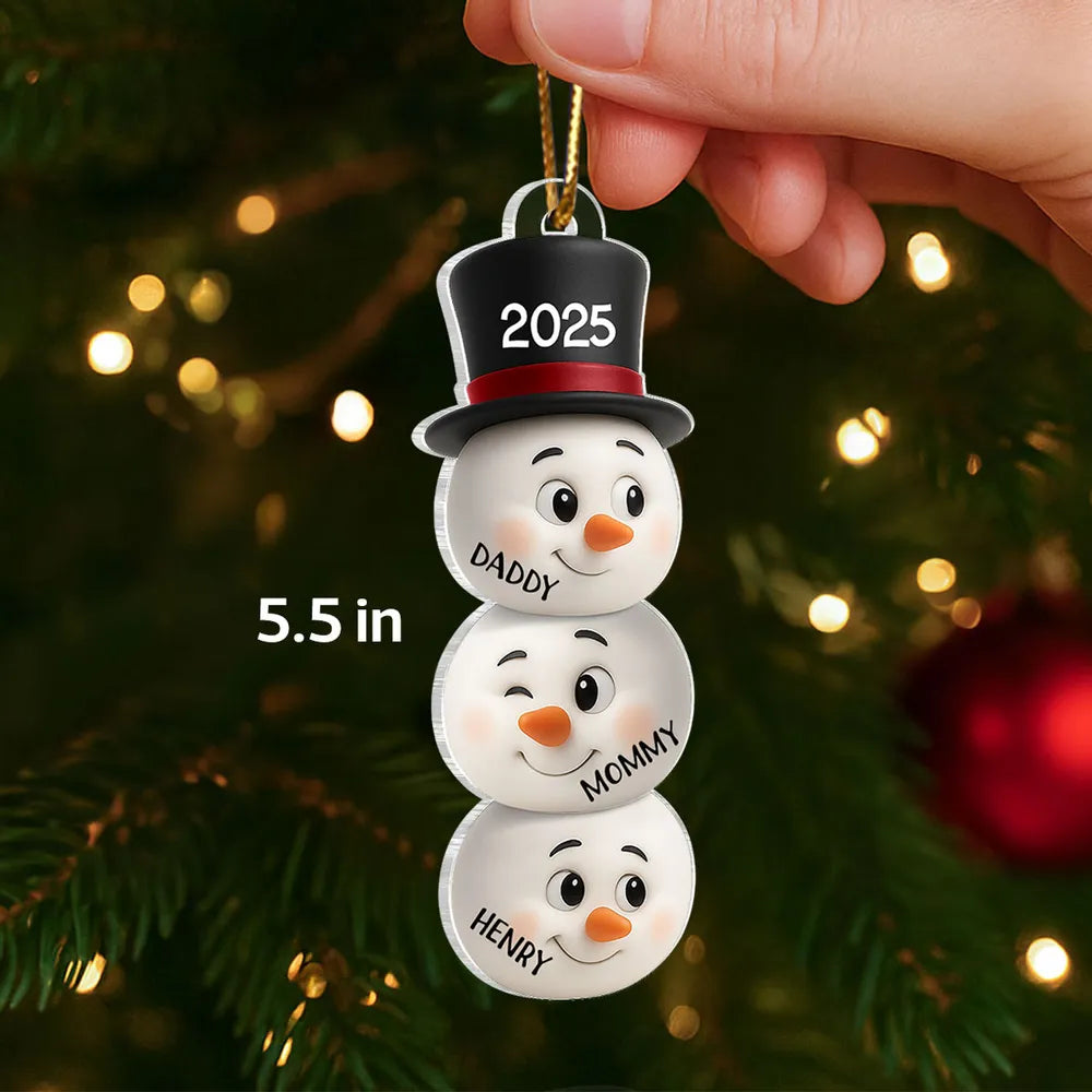 Cute Snowman Family Acrylic Ornament Personalized for Christmas – Funny Faces Holiday Decoration & Heartwarming Gift for Loved Ones
