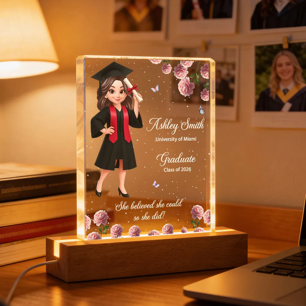 She Believed She Could Personalized LED Light Plaque, Cute Graduation Cap Design Nightstand Decor, Creative Gift