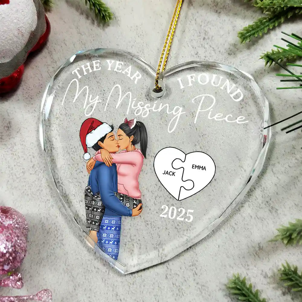 Crystal Heart Ornament with Embracing Couple Design, Romantic Christmas Gift for Love Celebration