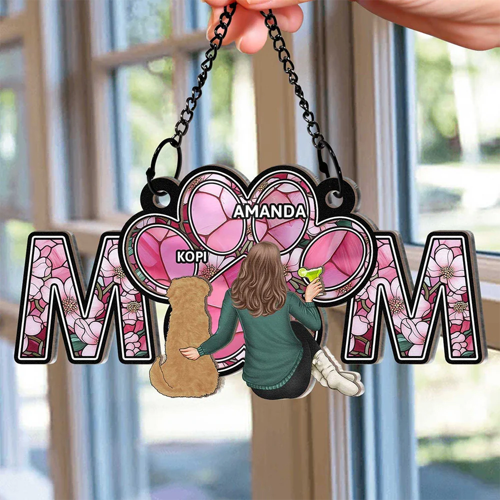 Personalized Wood and Acrylic Layered Ornament – MOM Design with Custom Names and Pet Details, Perfect Mother’s Day Gift for Pet-Loving Moms, A Unique and Sentimental Home Decor Keepsake