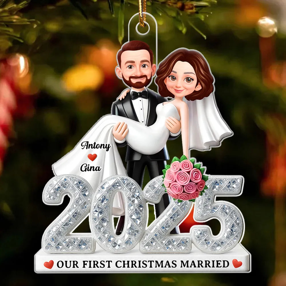 Personalized Acrylic Ornament for Newlyweds – Our First Christmas Married Couple Design, Sparkling Detail, Unique Keepsake Gift