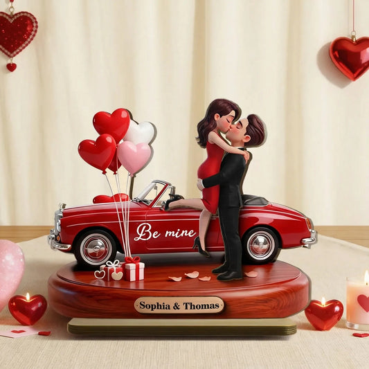 Romantic Personalized Wooden Plaque with Hugging Kissing Couple and Heart Balloons, Sweet Be Mine Gift for Couples and Valentine Decor