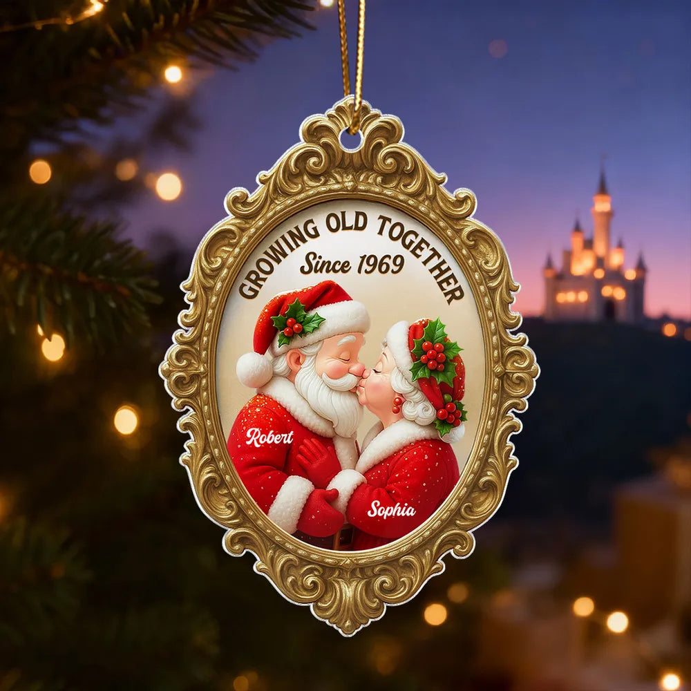 Christmas Acrylic Ornament – Loving Santa Couple Keepsake, Heartwarming Holiday Gift for Parents