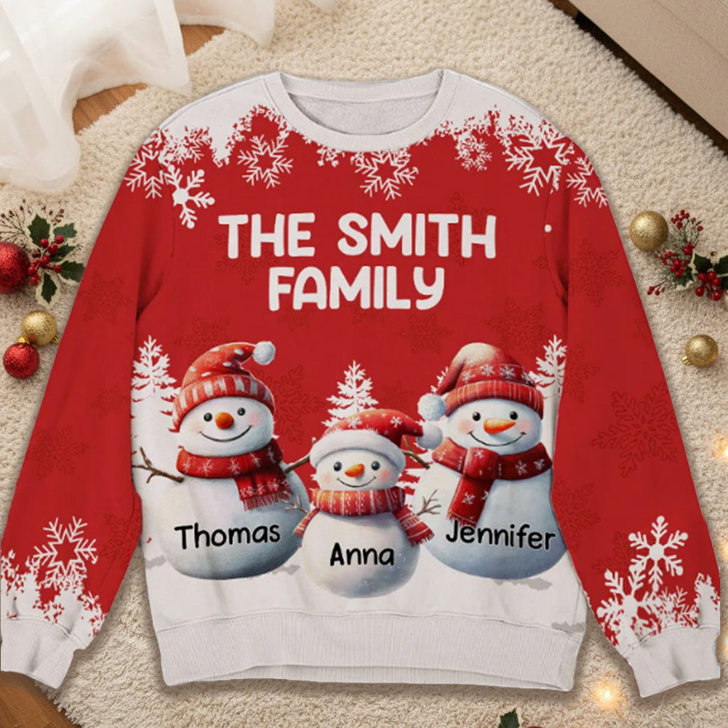 Printed Sweatshirt with All-Over Snowflakes & Snowman Family, Christmas-Ready Comfort, Unique Heartwarming Gift for Families