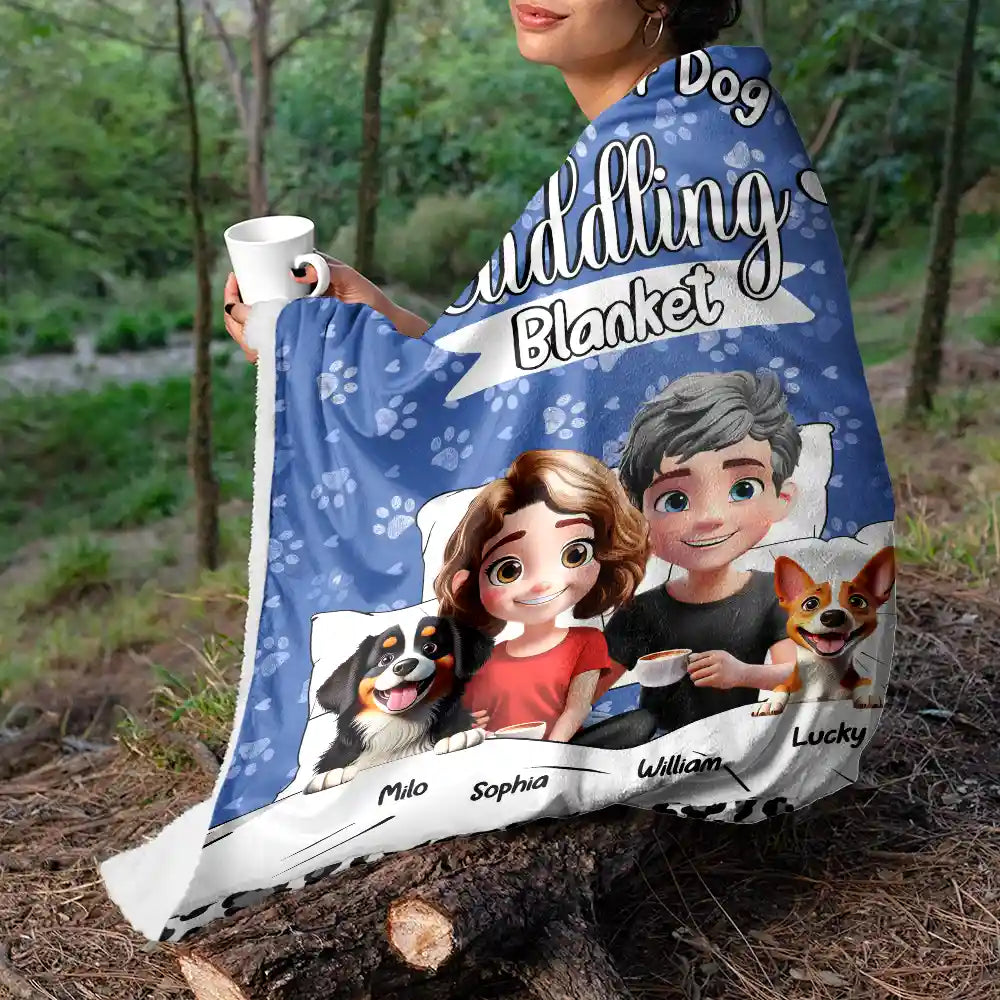 Our Dog Cuddling Fleece Blanket – Personalized Family & Dogs Bedtime Scene, Warm Lightweight Throw, Creative Gift for Pet Parents