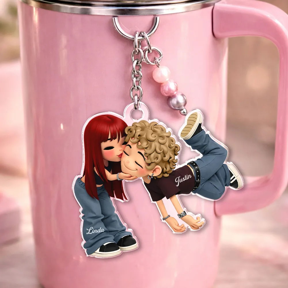 Personalized Romantic Cartoon Couple Acrylic Keychain - Cute Kissing Design - Unique Gift for Couples
