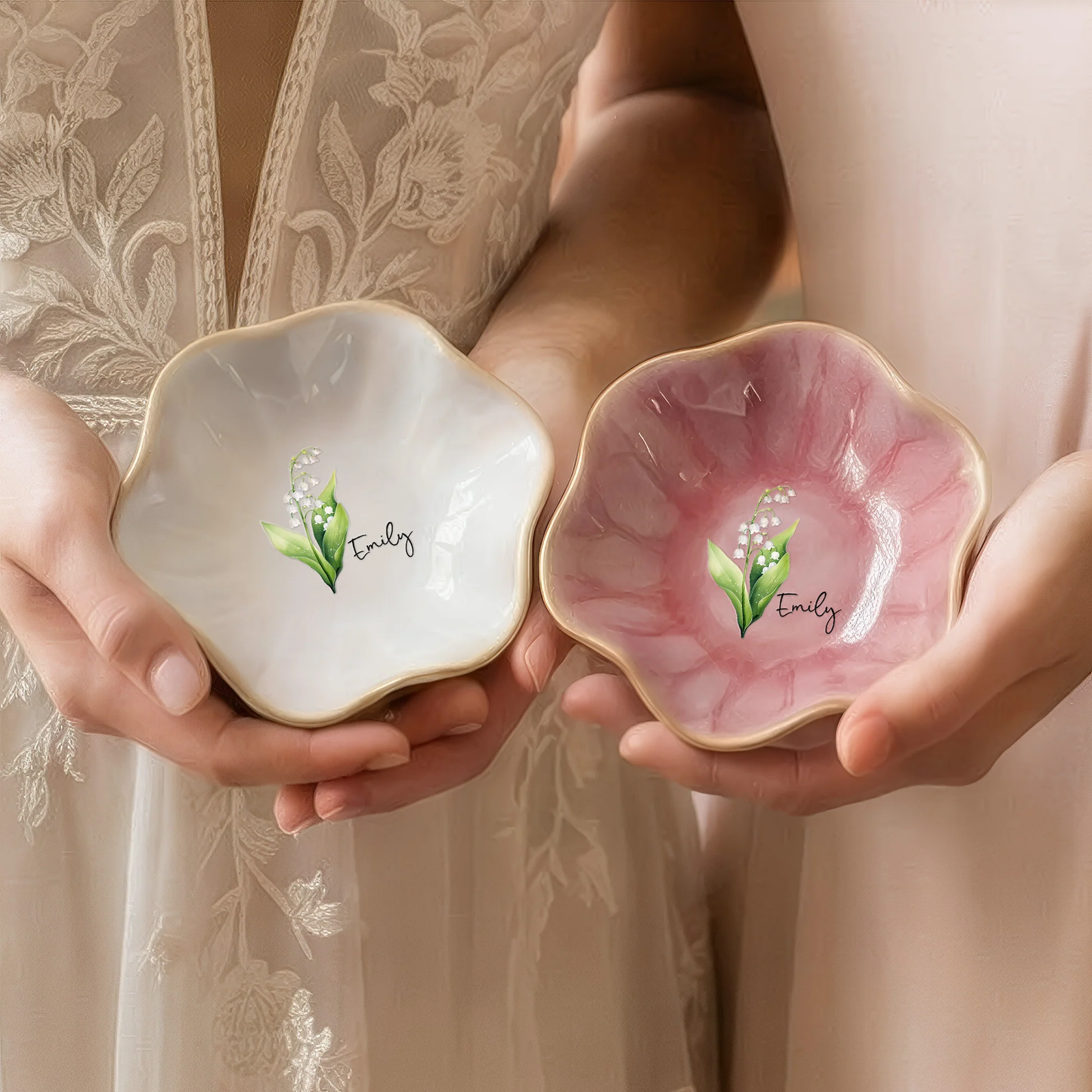 Personalized Wavy Ceramic Jewelry Dish with Floral Design for Nightstand Decor, A Unique Creative Gift for Her
