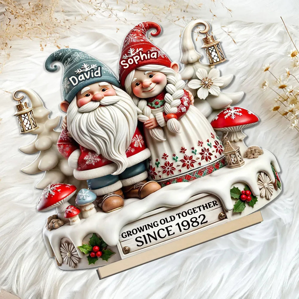 Custom Name Holiday Gnome Pair Wooden Plaque - Festive Home Display, Creative Couple Gift