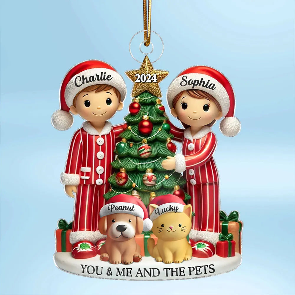 Christmas Acrylic Ornament with Couples and Pets by Tree, Warm Festive Scene, Perfect Gift for Holidays