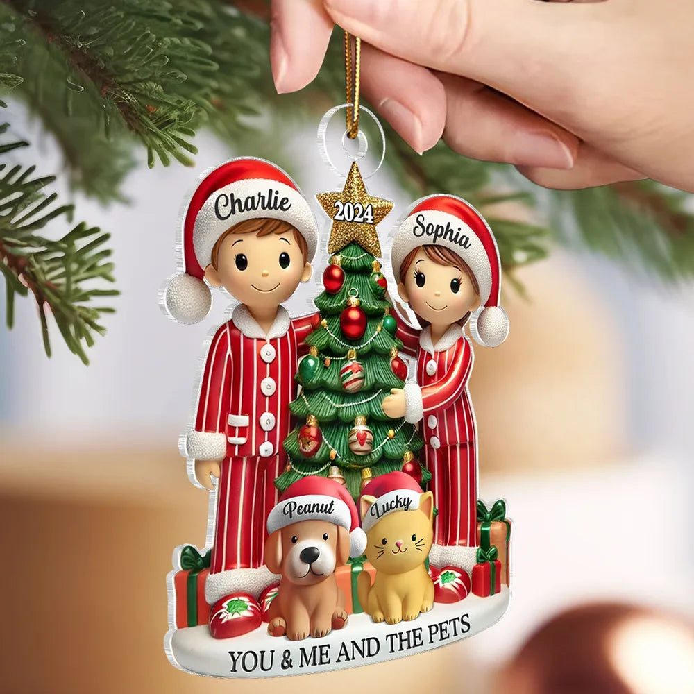 Christmas Acrylic Ornament with Couples and Pets by Tree, Warm Festive Scene, Perfect Gift for Holidays