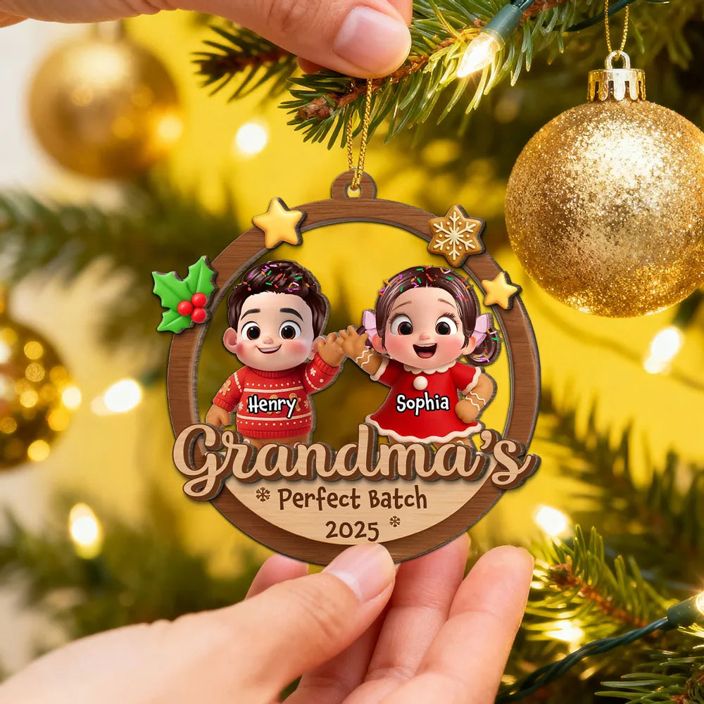 Personalized Wooden Ornament for Grandma - 2-Layer Cookie Design, Easy to Hang, Heartwarming Christmas Keepsake Gift