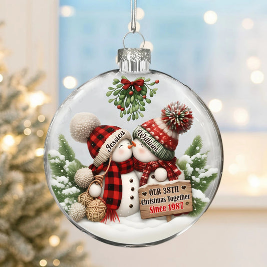 Personalized Acrylic Flat Ball Ornament for Couples – Cozy Snowman Design for Christmas Tree – Unique Romantic Gift to Celebrate Your Love