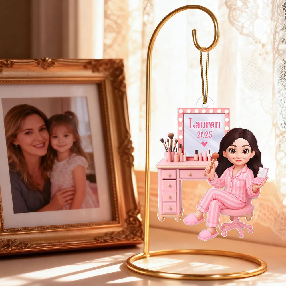 Beauty Lover Acrylic Ornament – Cute Pink Vanity Theme, Perfect Gift for Makeup Enthusiasts