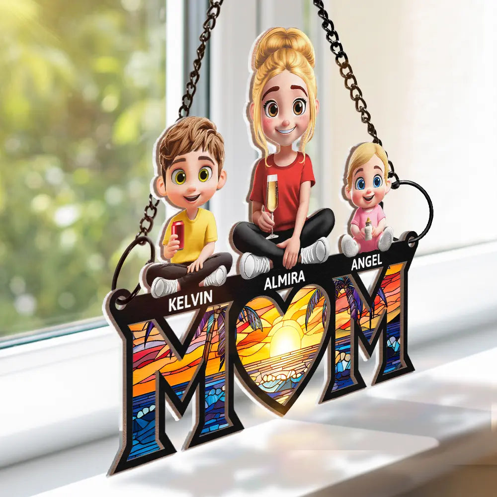 Personalized MOM Ornament with Family Figures – Custom Wood and Acrylic Layered Keepsake Gift