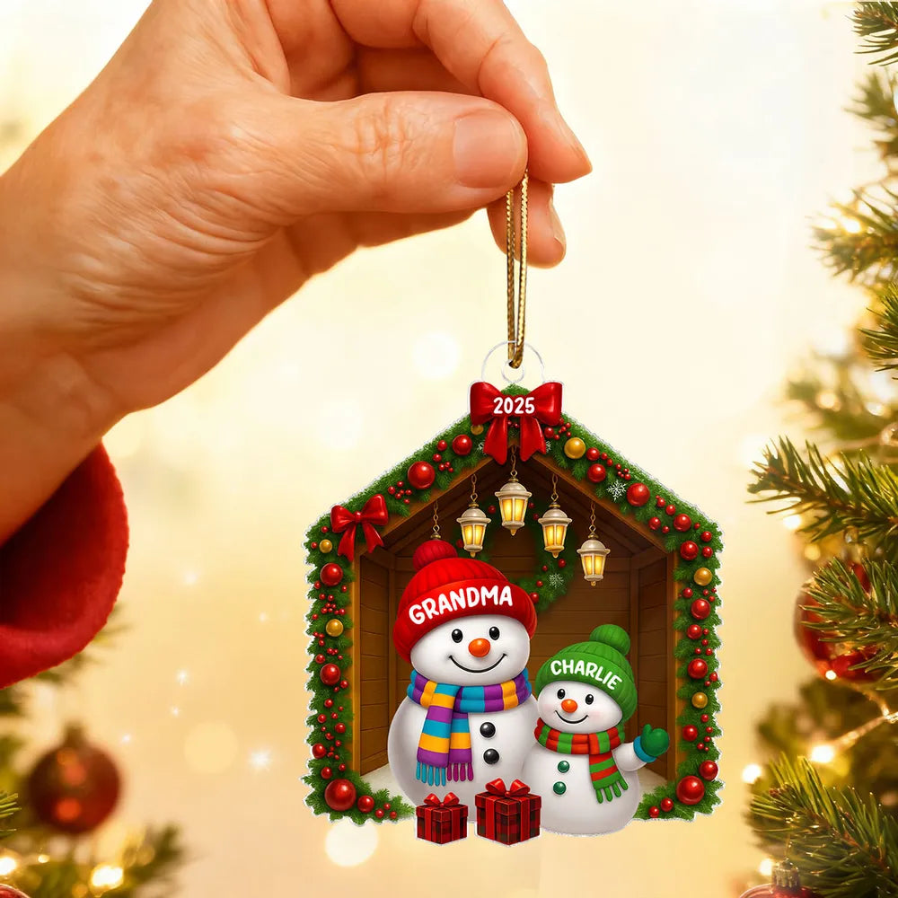 Snowman Grandma & Grandchild Acrylic Ornament – Heartwarming Christmas Gift for Grandparents & Family