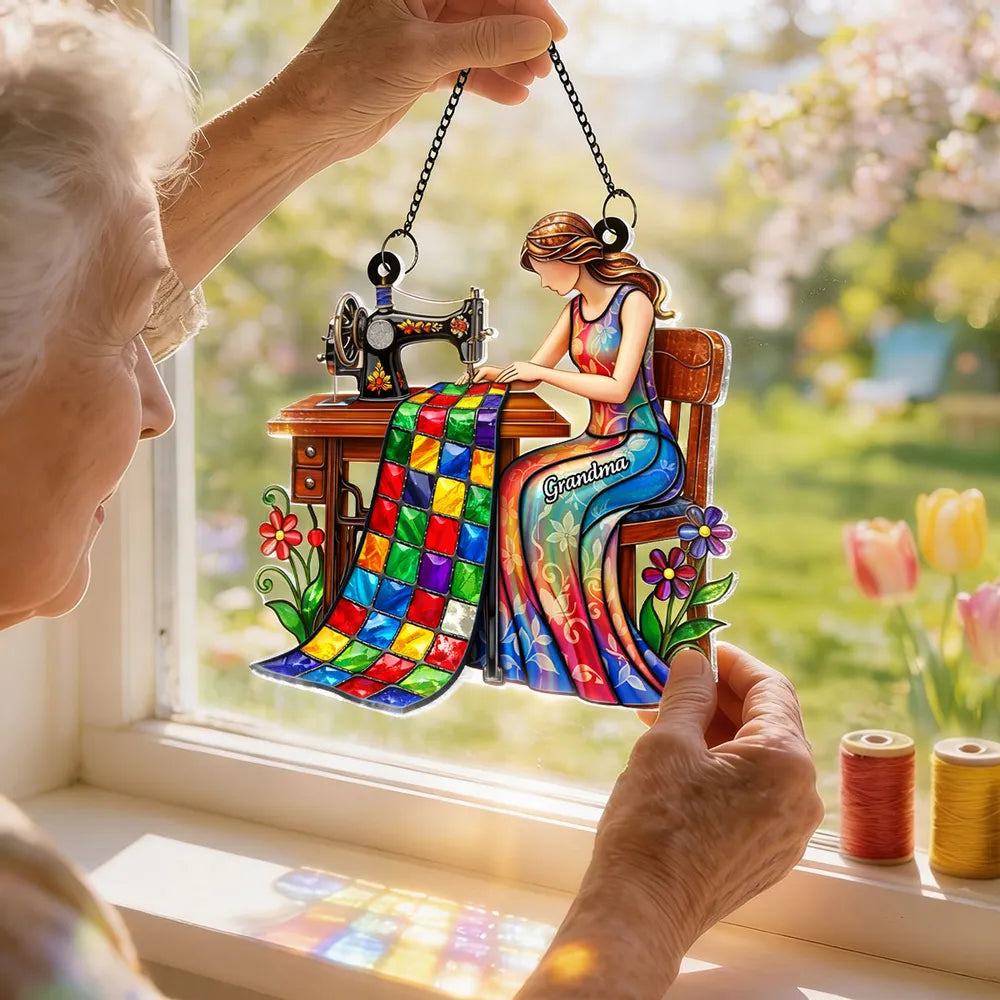 Personalized Mom Sewing Quilt Acrylic Suncatcher Ornament for Window Decor - Sunlight Reflection, Unique Gift for Mom or Grandma