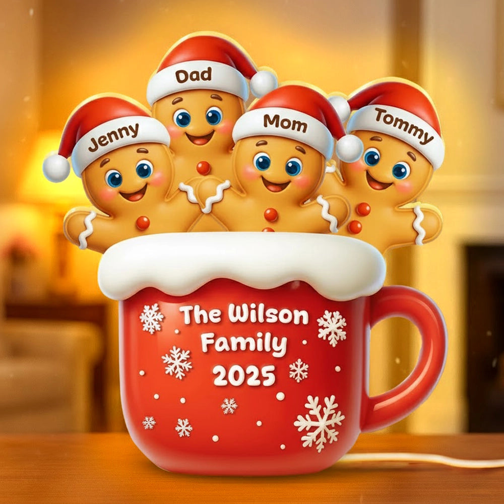 Personalized Family Gingerbread Light-Up Decor – Custom Names, Family Name & Year on Festive Mug – Heartwarming Christmas Gift