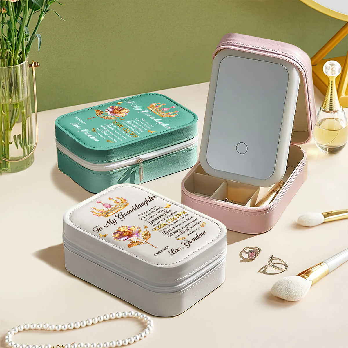 Personalized Leather LED Makeup Case with Crown Quote – Unique Granddaughter Gift from Grandma, Encouraging & Heartwarming Keepsake