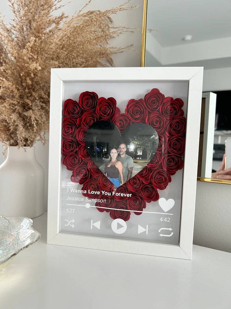 Love in Bloom - Personalized Heart-Shaped Flower Shadow Box with Photo - Ideal for Valentine's Day & Anniversaries