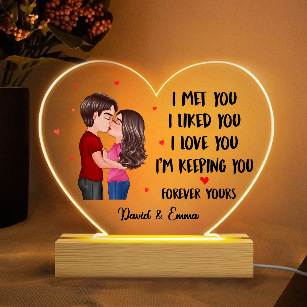 Personalized LED Light Plaque with Kissing Couple Illustration, Romantic Room Accent, Unique Gift for Wife or Husband