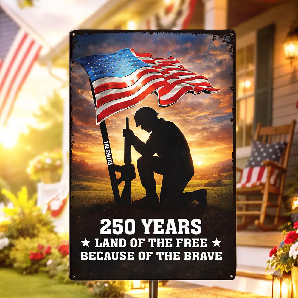 Personalized USA 250th Anniversary Rectangular Iron Sign, Kneeling Soldier Under Flag Porch Decor, Unique Patriotic Gift