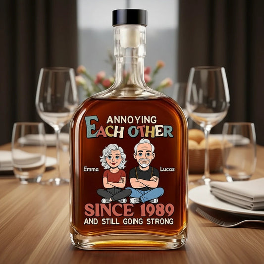 Personalized Glass Spirits Decanter with Funny Couple Cartoon for Home Bar Display, Unique Gift for Husband or Wife