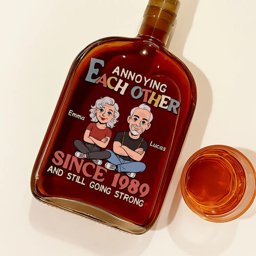 Personalized Glass Spirits Decanter with Funny Couple Cartoon for Home Bar Display, Unique Gift for Husband or Wife