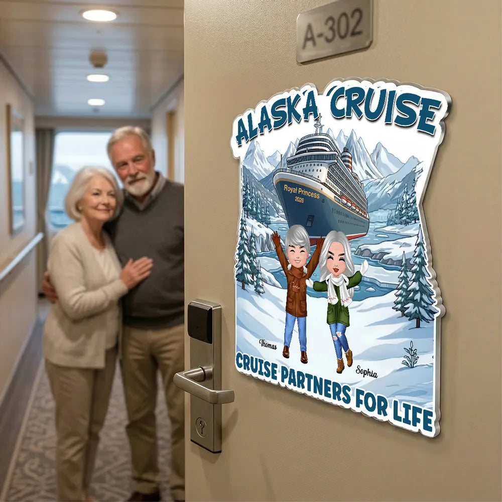 Personalized Alaska Cruise Acrylic Magnet for Couples, Cartoon Waving in Snowy Mountains, Unique Travel Gift