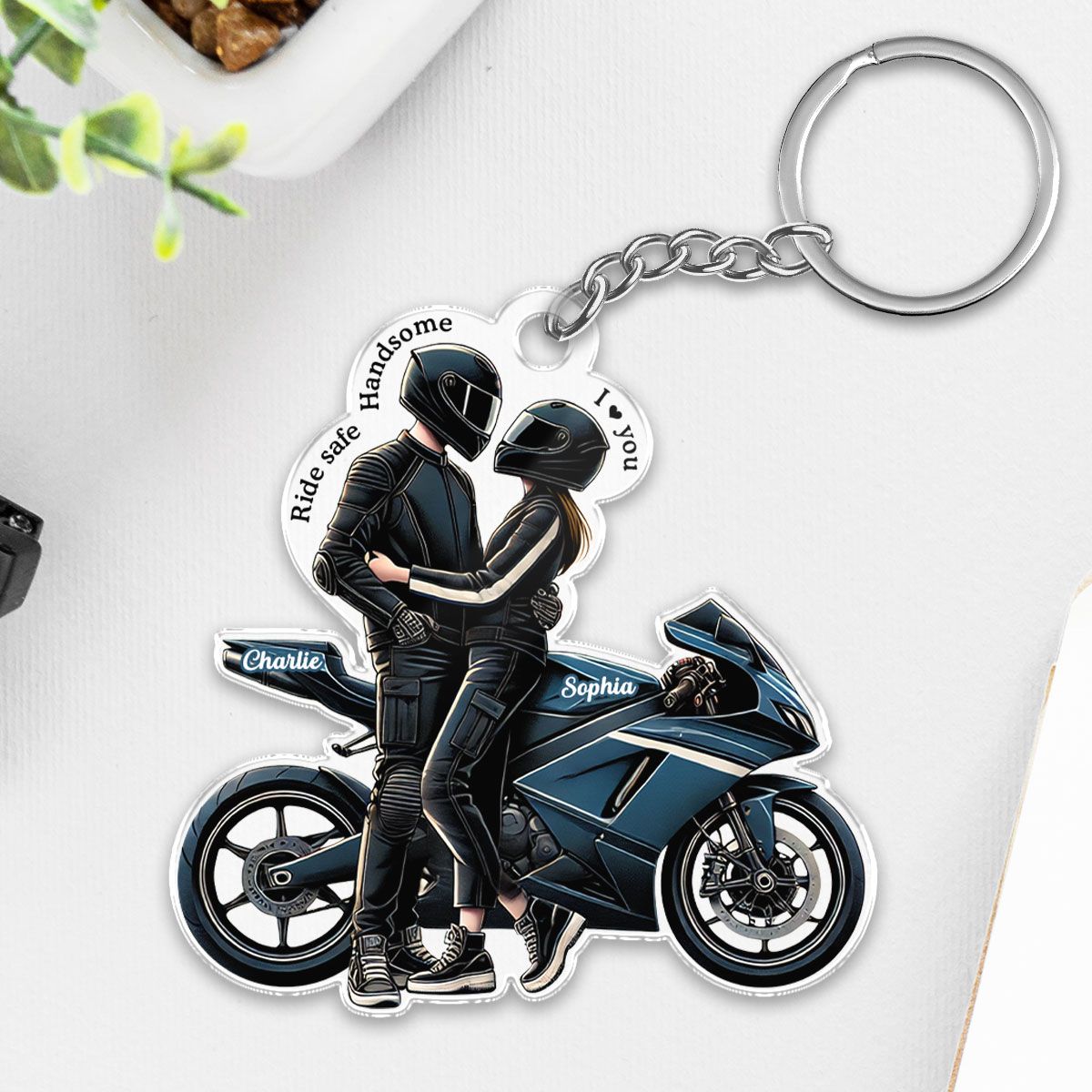 "Romantic Ride" Personalized Acrylic Keychain for Couples, Ideal Keepsake for Anniversaries or Daily Surprises!