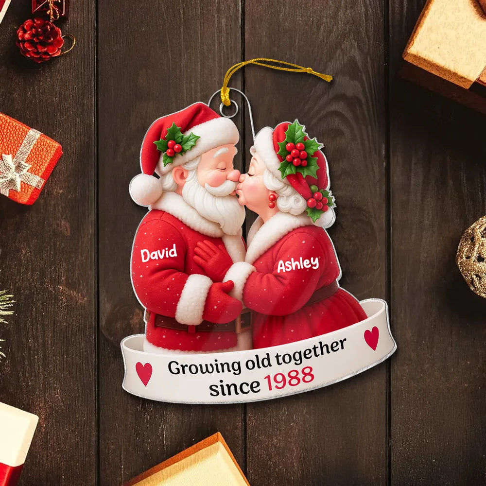 Kissing Santa Couple Acrylic Ornament, Romantic Christmas Tree Decoration Celebrating Lifelong Love