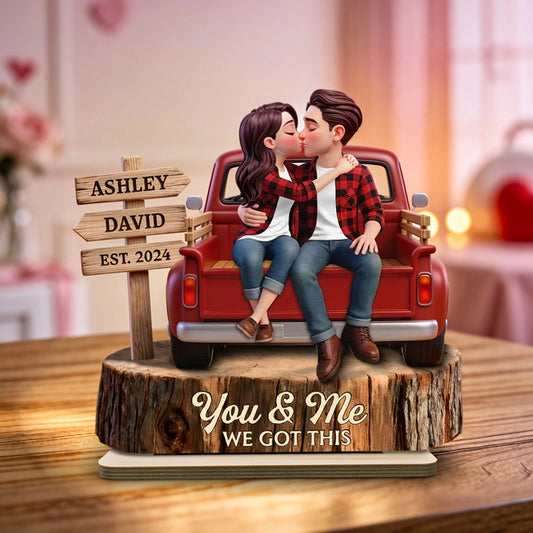 2-Layer Wooden Plaque Personalized Couple Keepsake, Cozy Red Truck Kissing Scene for Living Room Display, Heartfelt Gift