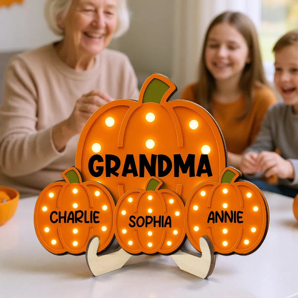 Wooden Plaque with Pumpkin Design, Grandma Theme and Perfect Holiday Gift