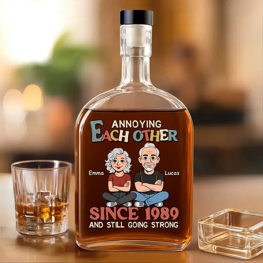 Personalized Glass Spirits Decanter with Funny Couple Cartoon for Home Bar Display, Unique Gift for Husband or Wife