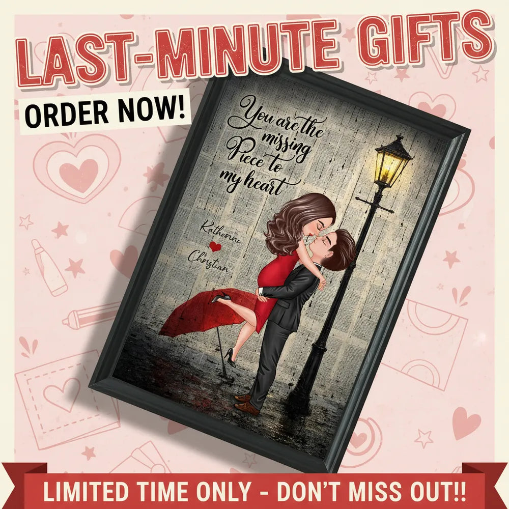 Personalized Couple Hugging Under Street Lamp Poster, Vintage Romance Wall Art, Unique Gift for Couples