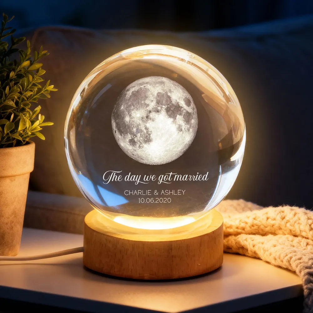 Globe Lamp Personalized The Day We Met Moon Light, Cozy Anniversary Keepsake, Unique Gift for Him or Her