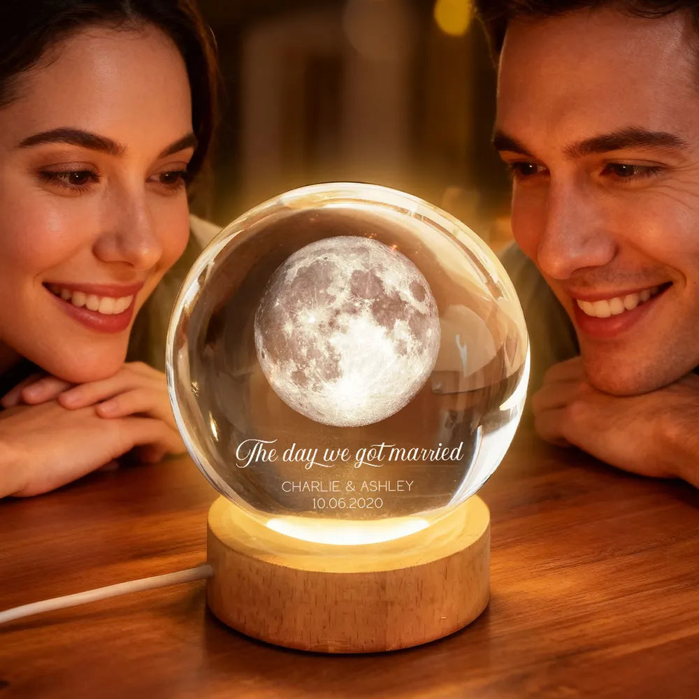 Globe Lamp Personalized The Day We Met Moon Light, Cozy Anniversary Keepsake, Unique Gift for Him or Her