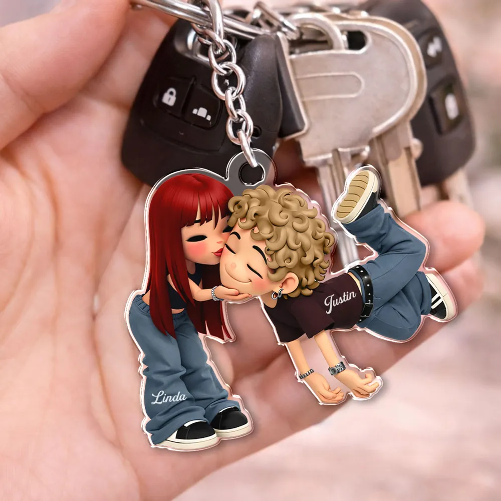 Personalized Romantic Cartoon Couple Acrylic Keychain - Cute Kissing Design - Unique Gift for Couples