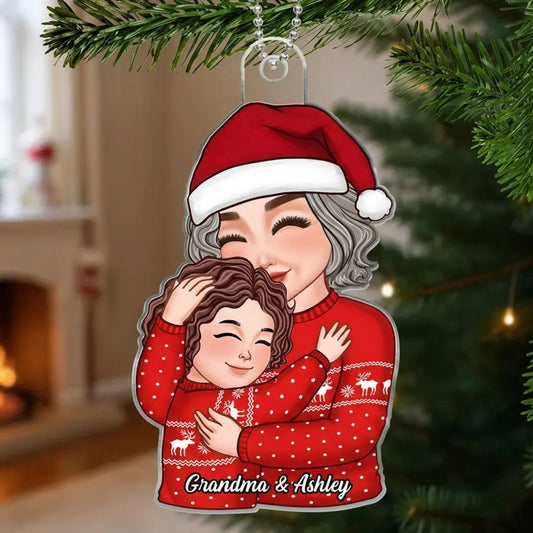 Christmas Acrylic Ornament – Grandma & Grandchild Hug Keepsake, Heartfelt Gift for Grandma
