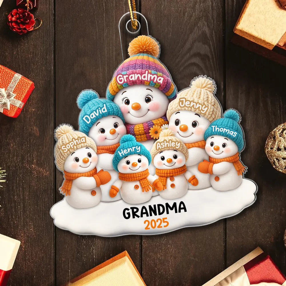 Snowman Family Acrylic Ornament – Festive Tree Decoration, Heartwarming Gift for Grandma