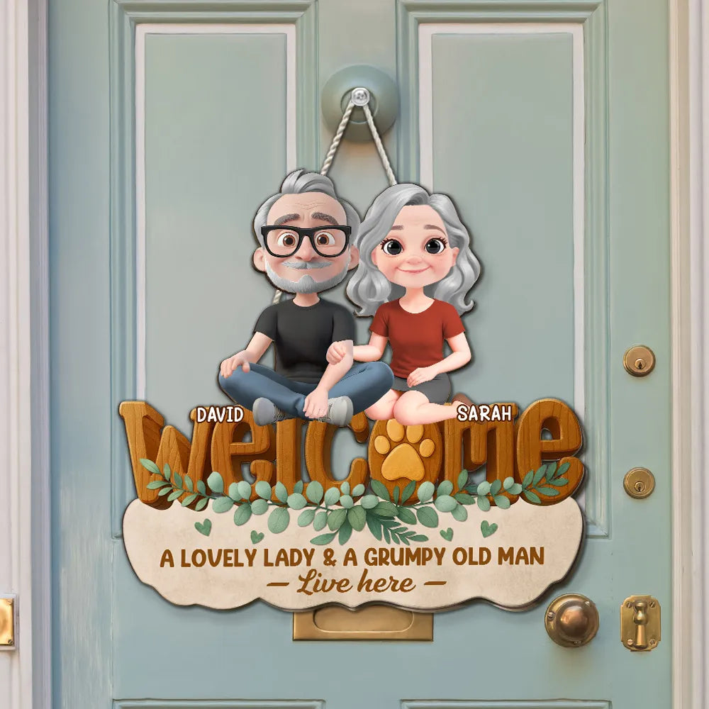 Personalized Wooden Sign with Cute Couple Illustration and Paw Welcome Home Decor, Unique Gift for Couples