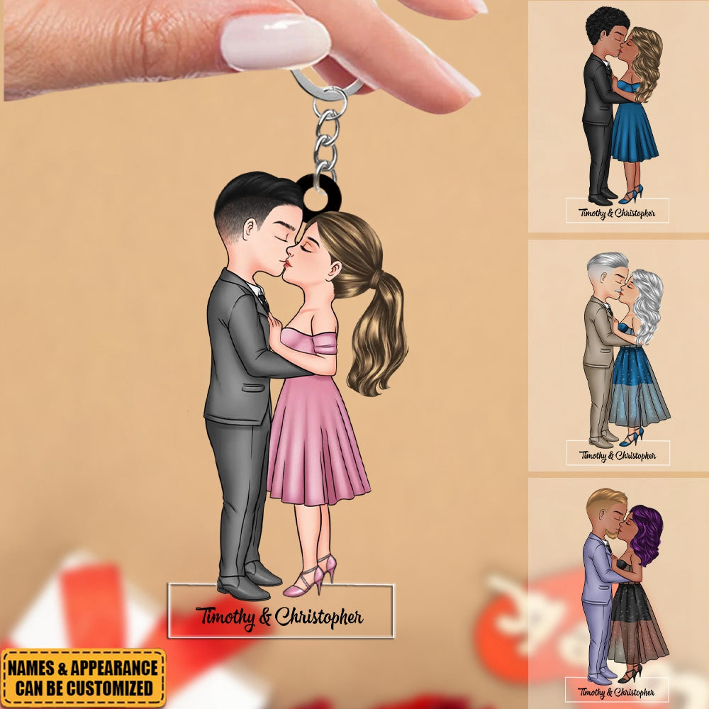 Custom Couple Keychain - Romantic Kissing Design, A Unique Expression of Love