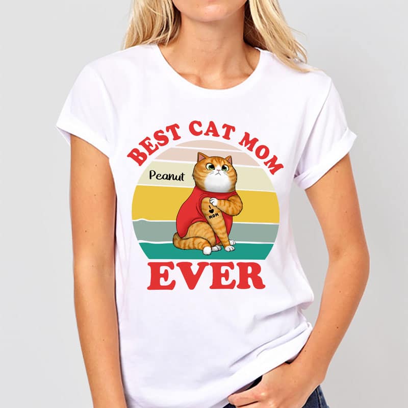Personalized Best Cat Mom Ever Classic Tee with Retro Sitting Cat Art, Unique Gift for Cat Lovers